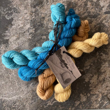 Load image into Gallery viewer, Devonia DK Minis 'Forgotten Corner'